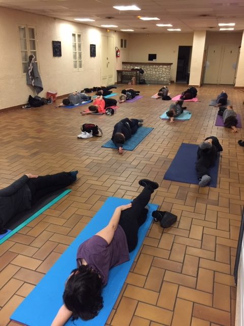 Le cours de PILATES recrute des participants